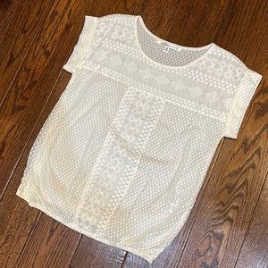NWOT gorgeous cream lace Max Studio short sleeve blouse size medium